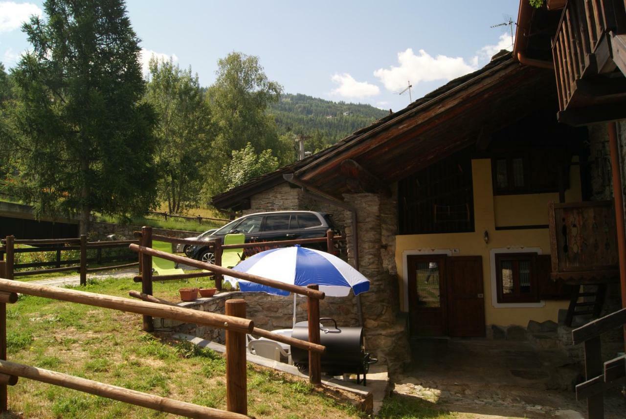 La Maison De Marietta Daire Gressan Dış mekan fotoğraf